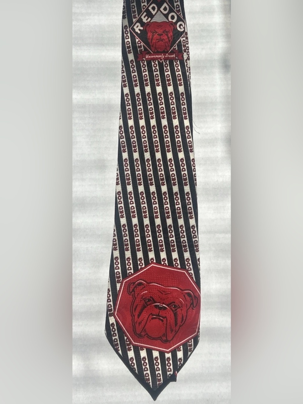 Red Dog neck tie